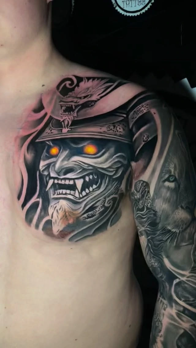 Samurai/oni demon mask with helmet, ghost-line oni stencil above